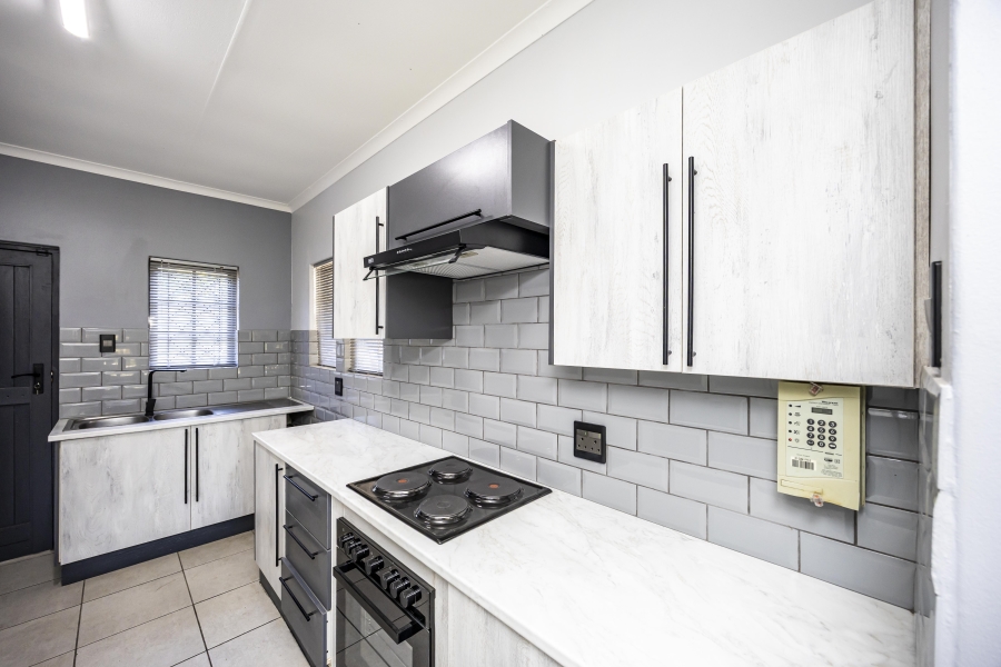 To Let 3 Bedroom Property for Rent in Beacon Bay Eastern Cape